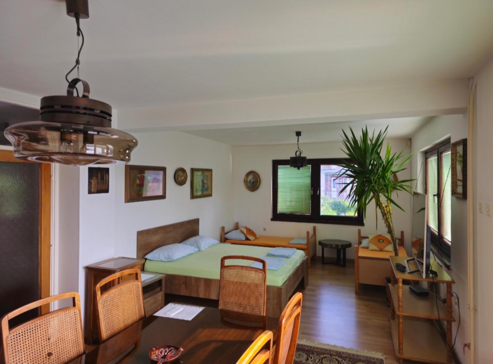 Peaceful Vacation Villa & Garden Sarajevo Bagian luar foto